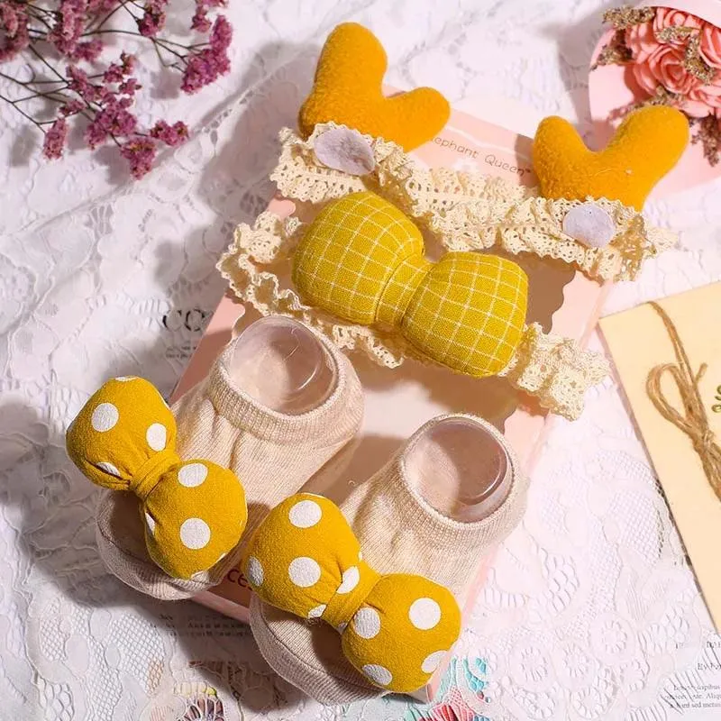 Adorable Polka Dot Bowknot Headband and Lace Flower Socks Ensemble for Stylish Little Ones