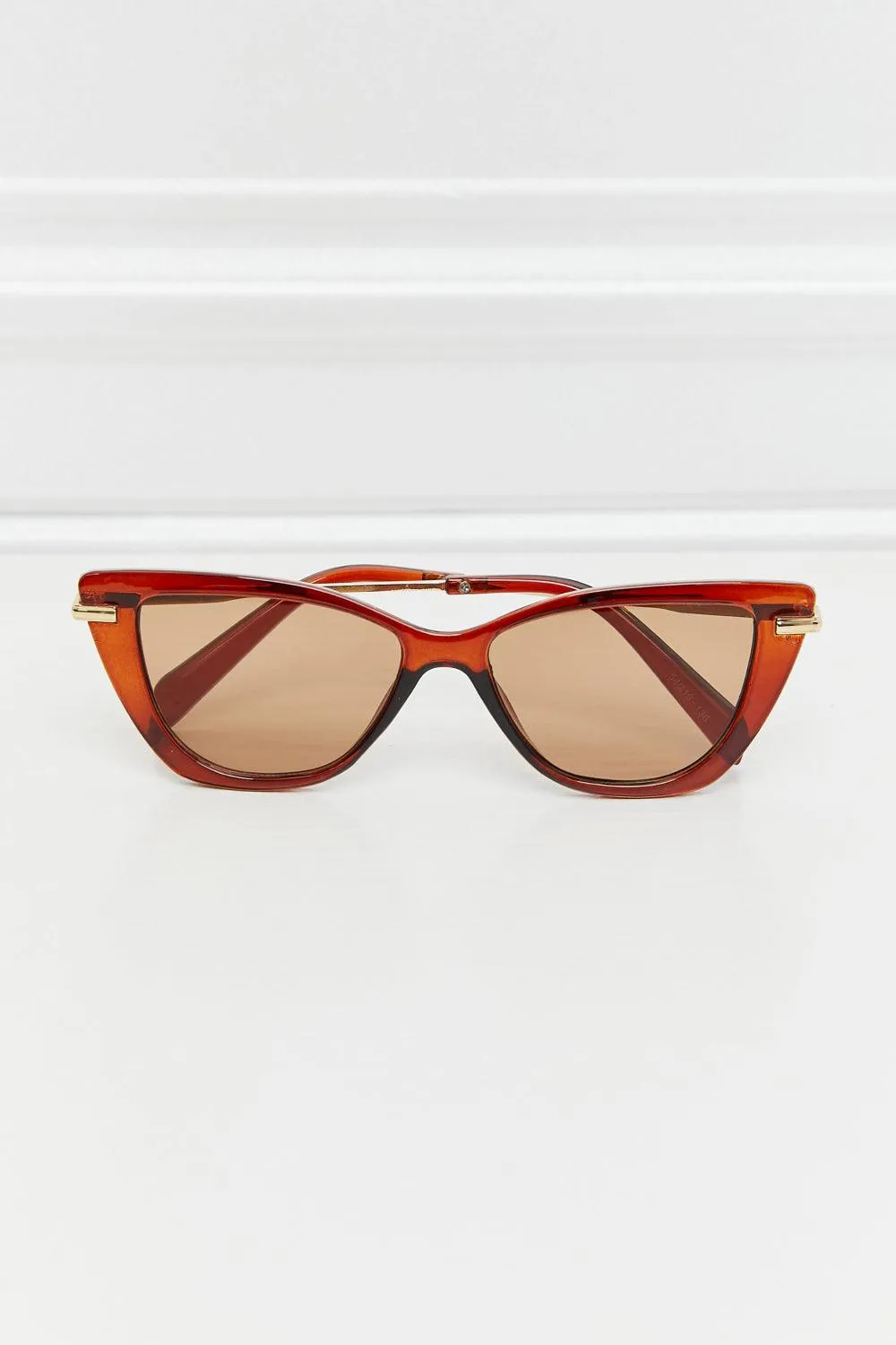 Classic Polarized Wayfarer Sunglasses with UV Protection