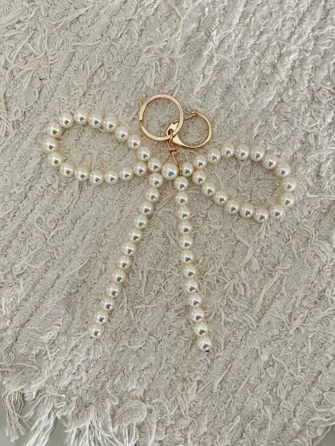 Gold Chubby Pearl Bow Charm Keychain