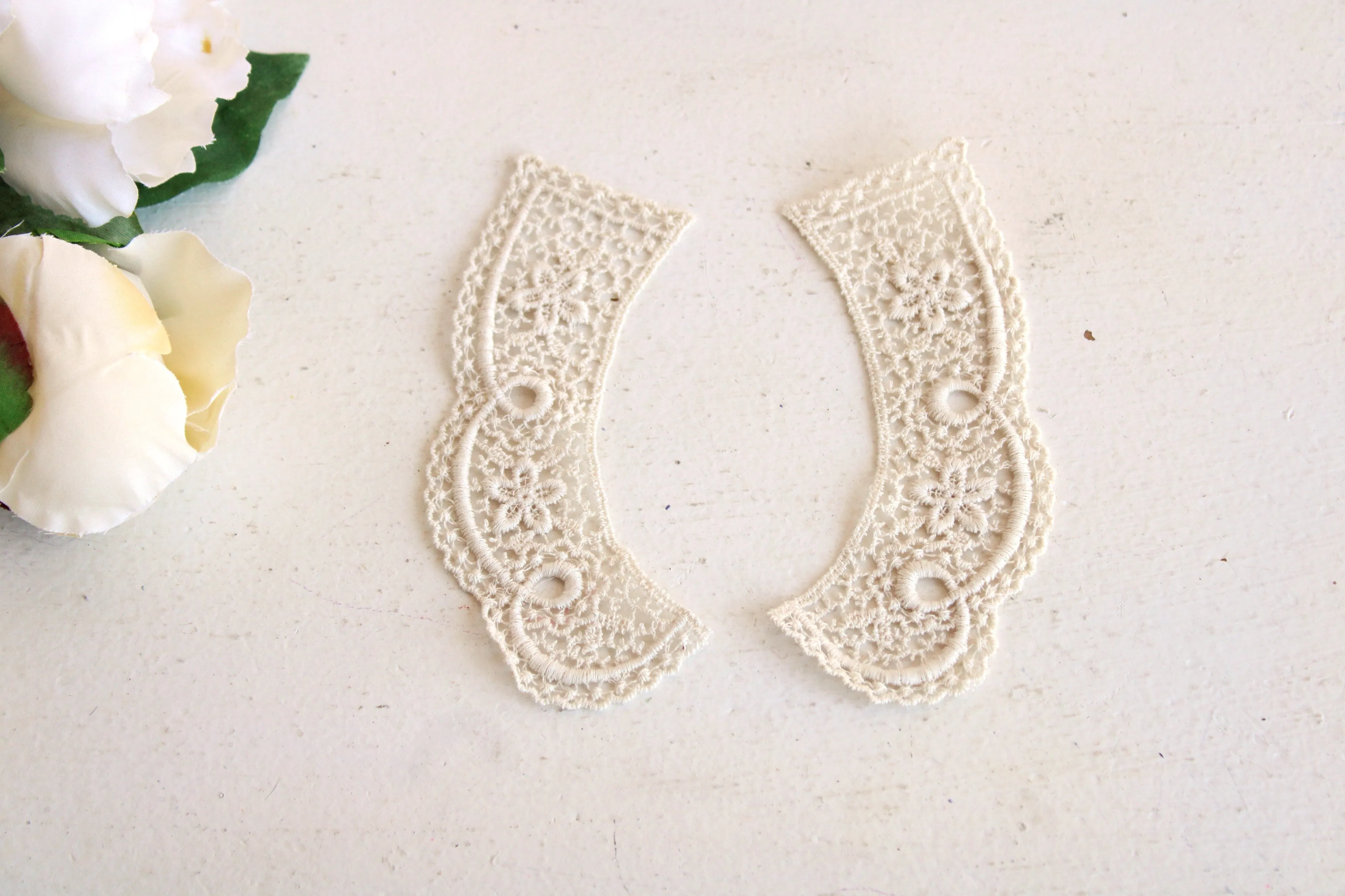 Vintage Ivory Crochet Appliques With Crocheted Flowers
